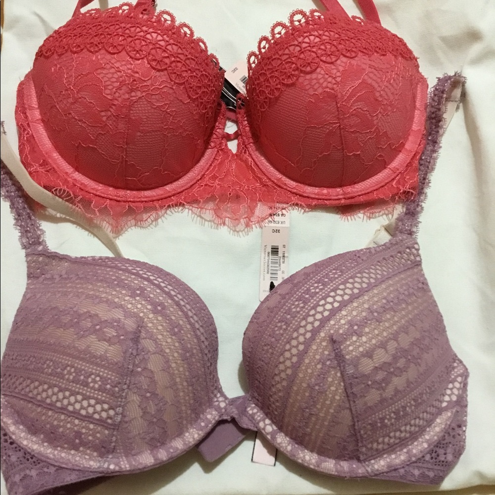 Victoria’s Secret Bar 32C